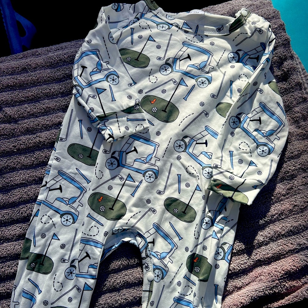 Adorable golf one piece for daddy’s golf partner